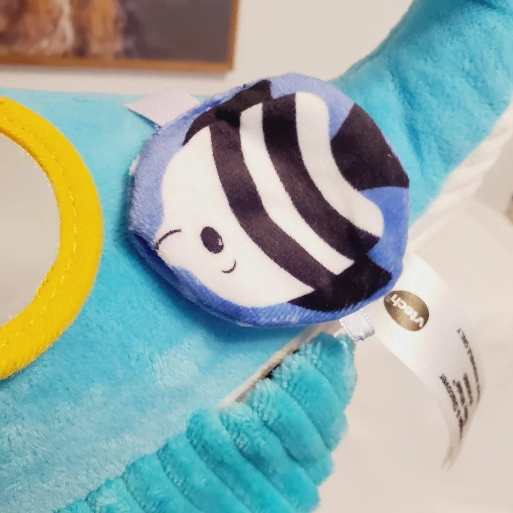 VTech‎ Snuggle and Discover Baby Whale Works See video Sings Lights up
